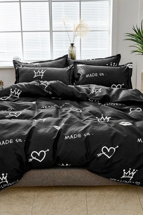 Black Bed Set, Mens Bedroom Decor, Kids Duvet Cover, Dekorasi Kamar Tidur, Woman Bedroom, Cute Bedroom Decor, Cozy Room Decor, King Bedding Sets, Room Design Bedroom