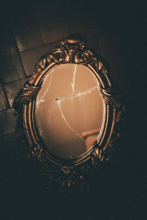 Mirrors Aesthetic, Shattered Mirror, Sunday Motivation, Broken Mirror, Mirrored Wallpaper, Framed Mirror Wall, Adobe Photoshop Lightroom, A Mirror, Photoshop Lightroom