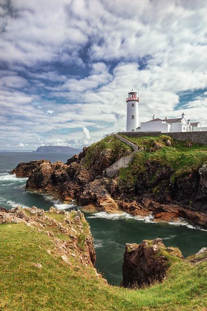 Fanad Lighthouse, County Donegal, Ireland | by Alec L Gibson Donegal Ireland Aesthetic, Ireland Landscape Nature, Lighthouse Ireland, Ireland Coast, Ireland Honeymoon, Ireland Aesthetic, Moving To Ireland, British Beaches, Ireland Road Trip