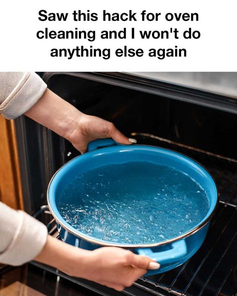 Saw this hack for oven cleaning and I won't do anything else again How To Clean A Self Cleaning Oven Tips, How To Deep Clean Your Oven, Easy Ways To Clean Your Oven, Hacks To Clean Oven, Cleaner For Oven, Easy Clean Oven Diy, How To Use Self Cleaning Oven, How To Deep Clean Clothes, Home Oven Cleaner