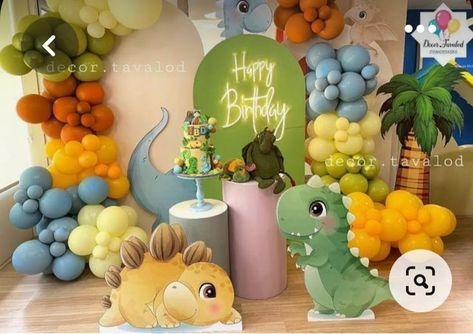 Cute Dinosaur Birthday Party, Dinosaur Themed Birthday Party Decorations, Dino Theme Birthday Party, Dinasour Birthday, Baby Dinosaur Party, Dinosaur Birthday Decorations, Dinosaur Baby Shower Theme, Dinosaur Birthday Theme, Dinosaur Party Decorations