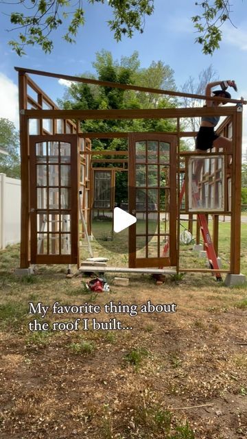 Lily & Rose on Instagram: "The roof was the thing I was most nervous to build for my greenhouse. I chose a lean to roof style because watching YouTube videos on tresses made my head hurt. But I love how it turned out ☺️

Bonus: we had a rainstorm and it’s actually leak proof!

#lilyandrose #sharejoy #greenhouse #diygreenhouse #backyardgarden #leanto #diy #homedepot #flowerfarmer #twinklelights" Pergola Turned Greenhouse, Diy Greenhouse With Old Windows, Slant Roof Greenhouse, Prefab Greenhouse, Diy Lean To Greenhouse, Inside Greenhouse Ideas, Diy Greenhouse Cheap, Unique Greenhouse, Wood Greenhouse