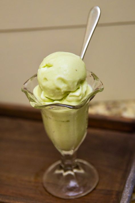 Simple Honeydew Melon Sherbet - Weavers Orchard Refined Sugar Free Desserts, Sherbet Recipes, Gelato Ice Cream, Honeydew Melon, Summer Rolls, Banana Ice Cream, Processed Sugar, Dessert Ingredients, Sugar Free Desserts