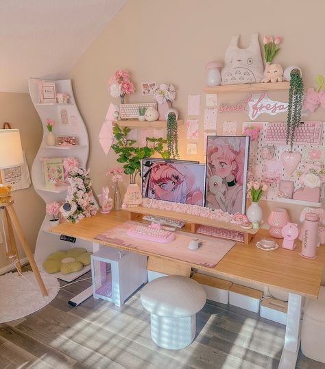 ♡ ♡ ♡ cozy room•Soft girl•Girly•Pink•reel•Pink girl•Pinterest•Girly girl aesthetic•Clean aesthetic•Girly Setup•pc setup• cozy desk space•cozy space•desk setup•girly•all pink•That girl•Soft girl•coquette•setup essentials•Aesthetic•Girly things• ♡ ♡ ♡ 🌸🫶🏻🍃 #deskspace #gamingsetup #desksetup #pcsetup #pcgaming #cozysetup #setup #cleansetup  #cutegamingsetup #aestheticdesk #deskinspo #officedecor #cozydesksetup #cozyaesthetic #cutesetup #cozyvibes #deskgram #setupgamer #cozydesksetup  #desktop #gaminggirlsetup #cuteaesthetic #girlsetups #softgirlaesthetics #ａｅｓｔｈｅｔｉｃ #aesthetic 🎀 Pink Art Studio Aesthetic, Coquette Desk Setup, Girly Setup, Cozy Desk Space, Girly Girl Aesthetic, Coquette Bedroom, Pinterest Girly, Setup Pc, Kawaii Room Ideas