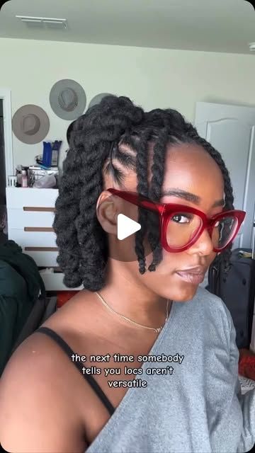 Women Locstyles on Instagram: "Check out this style from content creator @untouchableyann

Chunky Loc Knot Ponytail created by me 😻 

The amount of compliments I’ve received daily has been crazyyy 😅🥰 I LOVE this style!

Retwist by @elandalocs 🫶🏾
Style Time: 1 hour after retwist 
Hair Used: 3-4 packs of 16” cuban twist

#womenwithlocs #locdyann #locstyles #locstylesforwomen #locversatility" Styles Locs Black Women, Loc Styles On Old Retwist, Loc Curly Ponytail, Retwist Styles For Medium Locs, Loc Styles For Shoulder Length Locs, Ponytail Locs Styles, Loc Styles No Retwist Long, Loc Styles For Long Locs, Loc Styles For Vacation