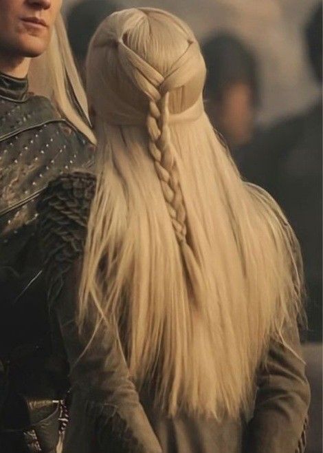 Targaryen Hairstyles, Wig Reference, Targaryen Hair, Medieval Hairstyles, Targaryen Aesthetic, Long Hair Updo, Fantasy Hair, Rhaenyra Targaryen, Hair Stylies