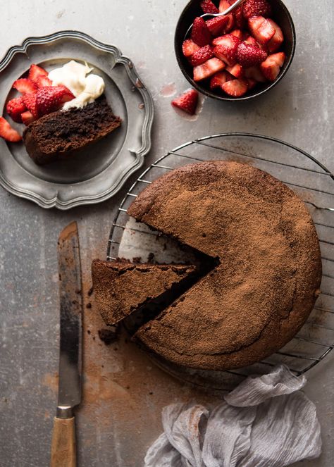 Flourless Chocolate Cake Recipe, Quick Cake, Flourless Chocolate Cake, Flourless Cake, Recipetin Eats, Recipe Tin, Almond Meal, Flourless Chocolate Cakes, Flourless Chocolate