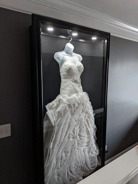 Wedding Dress Glass Case, Wedding Dress Box Display, Wedding Dress Display Case, Shadow Box Wedding Dress, Framing Wedding Dress, Wedding Dress Shadow Box Display, Wedding Dress Display In Closet, Wedding Dress Storage Ideas Display, Wedding Dress Shadow Box Ideas