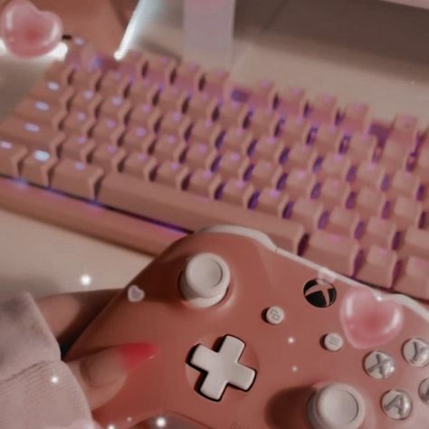 Gaming Aesthetic Pink, Xbox Gamer Pics Aesthetic, Gaming Aesthetic Girl, Gaming Pink Aesthetic, Video Juegos Aesthetic, Pink Gamer Aesthetic, Girl Gamer Aesthetic, Gaming Widget, Xbox Pfp Aesthetic