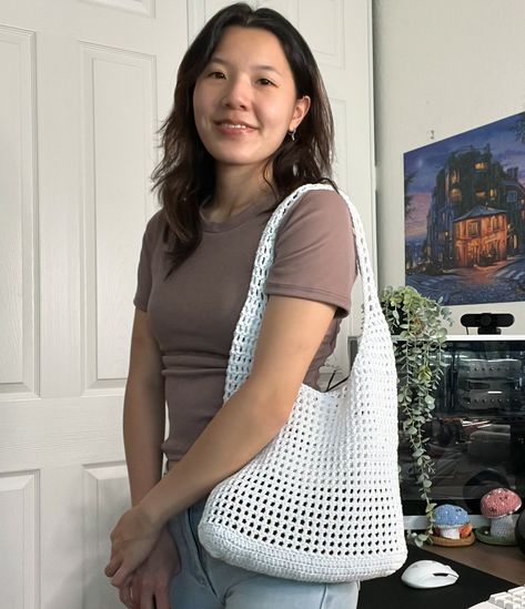 more photos of the crochet mesh tote 🌻 #crochettotebag #crochetbag #crochetbags #crochetbagpatterns Crochet Mesh Bag, Mesh Shrug, Tote Bag Crochet, Mesh Tote Bag, Crochet Tote Bag, Macrame Bag, Bag Crochet, Crochet Bag Pattern, Mesh Bag