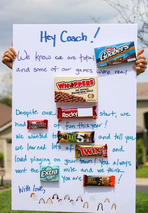 How to Make a Candy Bar Card (Coach Gift Idea) - My Frugal Adventures Baseball Snacks, Soccer Banquet, Volleyball Coach Gifts, Softball Coach Gifts, Cheer Coach Gifts, Coach Appreciation Gifts, Team Snacks, Basketball Coach Gifts, Soccer Coach Gifts