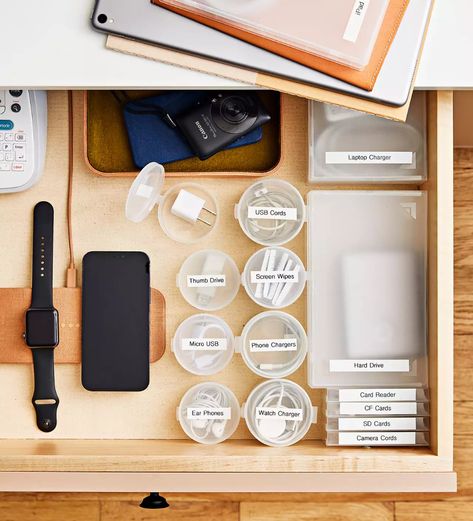 organized-computer-phone-accessories-drawer-86Rbk-lwKOsBfD-MbEnqcS-0322 Self Care Drawer, Organize Inspiration, Martha Stewart Organizing, Junk Organization, Organization Goals, Organized Spaces, Organizing Solutions, Organizational Ideas, Bathroom Drawers