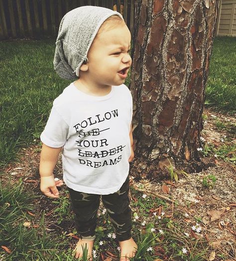 Follow The Leader kids graphic tee - Little Beans Clothing. Hipster baby clothes, baby boy fashion. Hipster Graphic Tees, Hipster Baby Clothes, Toddler Graphic Tee, Hipster Baby, Trendy Baby Boy Clothes, Hipster Babies, Follow The Leader, Hipster Mens Fashion