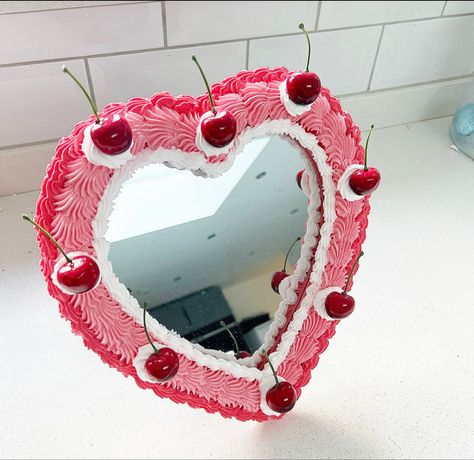 Fake Cake Mirror Diy, Cake Room Decor, Cake Mirror Diy, Mirror Diy Ideas, Mirror Decor Ideas Diy, Decoden Mirror, Fake Cake Mirror, Cherry Mirror, Cake Mirror