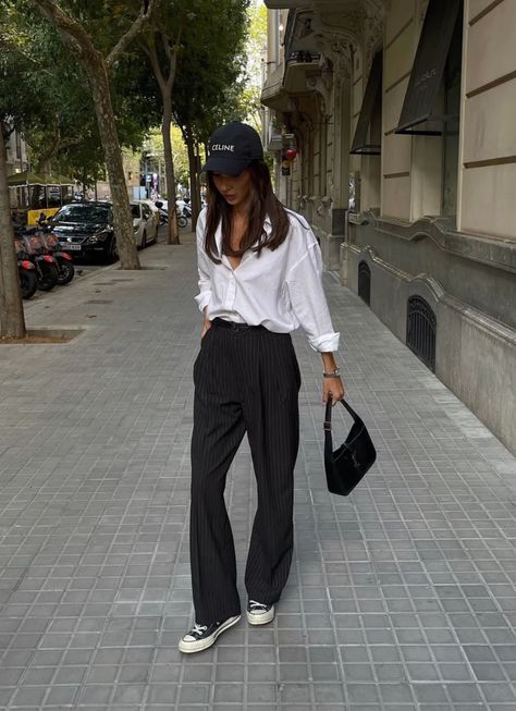 Outfits With Converse, Summer Work Outfits, Looks Street Style, Mode Inspo, 가을 패션, Work Outfits Women, Basic Outfits, Looks Style, Mode Inspiration