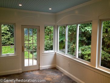 4 Season Room Addition, Porch To Sunroom, Sunroom Remodel, Sunroom Windows, Small Sunroom, All Season Room, Traditional Porch, 4 Season Room, Screened Porch Designs