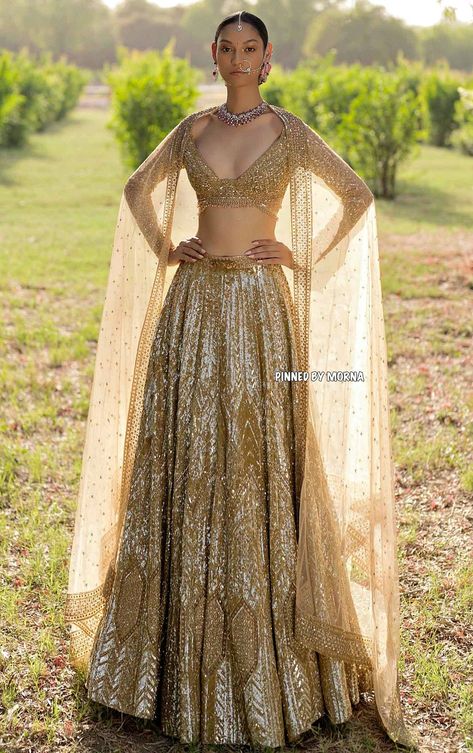 Falguni Shane Peacock, Golden Lehenga, Latest Bridal Lehenga Designs, Gold Lehenga, Sangeet Outfit, Bridal Lehenga Designs, Simple Lehenga, Latest Bridal Lehenga, Indian Bridal Photos