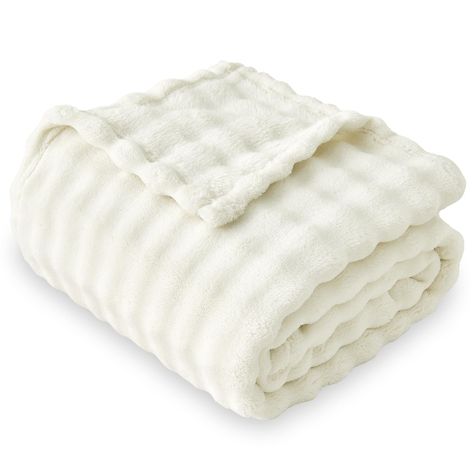 PRICES MAY VARY. Super Soft and Warm：The super fluffy and cozy blanket is made of premium fabric, which creates a delicate and soft touch feeling. It is lighweight, breathable, skin-friendly and durable with neat stitching and exquisite craftsmanship, making you feel the ultimate warmth, softness and comfort. Decorative Bubble Design：Each bulge pattern of this soft fluffy blanket like cute sparkling bubbles, beautiful and charming. Its plush feel and luxurious look can easily match your home dec Cute Fluffy Blankets, Comfy Blankets Aesthetic, White Blanket Aesthetic, Fluffy White Blanket, Things To Put On Your Christmas List, White Fluffy Blanket, Manta Sofa, Wish List Items, Aesthetic Blanket