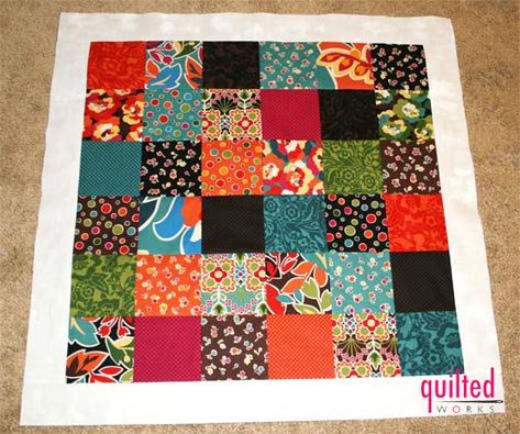 TWISTER TOOL TUTORIAL – Quilted Works Twister Quilts, Lattice Quilt, Diy Plastic Bottle, String Quilt, Pinwheel Quilt, Wall Quilts, Table Topper, Scrap Quilts, Quilt Ideas