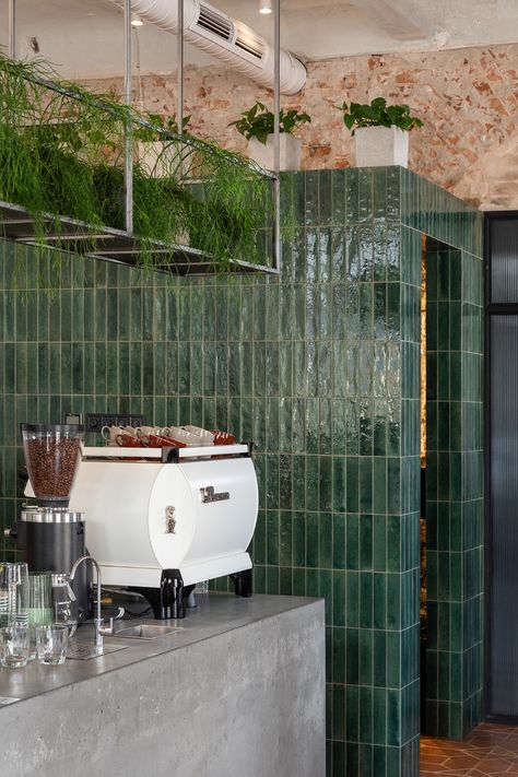 Cafe Decor Idea, Green Cafe Interior Design, Mosaic Aesthetic, Cafe Tiles, Green Tile Coffee Bar, Cafe Aesthetics, Green Cafe Design Interiors, Green Cafe Design, Cafe Green Design