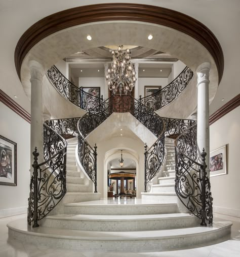 Houses Entrance, Luxury Houses Entrance, Luxury Staircase, Luxury Mansions Interior, Double Staircase, Stone Columns, Luxury House Interior Design, Marble Flooring, Lan Can