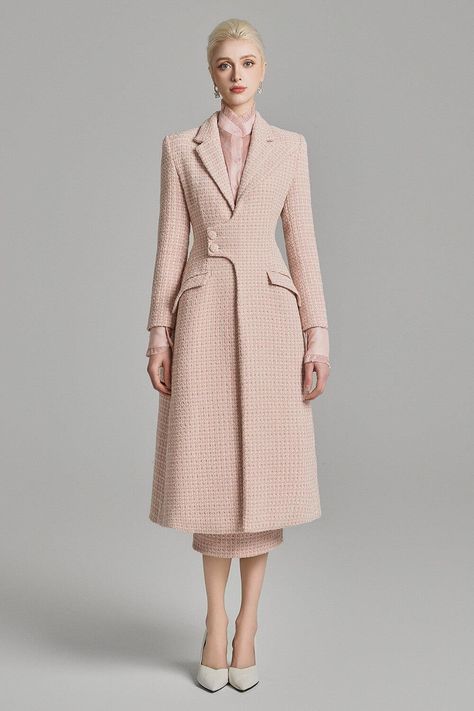 Buy Lenora A-line Square Shoulder Tweed Calf Length Trench Coat at the lowest price in United States. Check reviews and buy Lenora A-line Square Shoulder Tweed Calf Length Trench Coat today. Classic Coats For Women, Winter Abaya, Stylish Womens Suits, Tweed Midi Skirt, Georges Chakra, Mean Blvd, Feminine Chic, Chiffon Material, Tweed Fabric