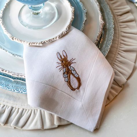 Peter Rabbit Large Napkin – Arte Italica Peter Rabbit Embroidery, Rabbit Embroidery, Easter Entertaining, Spice Gift, Dining Inspiration, European Home Decor, Plastic Ware, Candle Displays, Spring Table