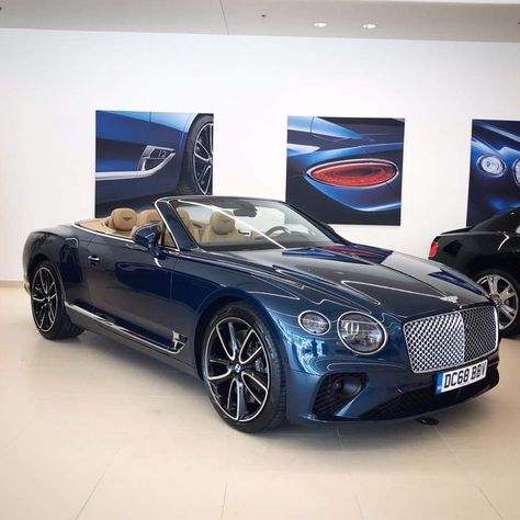 Bentley Continental GT Convertible Bentley Convertible, Bentley Continental Gt Convertible, Luxury Cars Rolls Royce, Bentley Car, Bentley Continental Gt, Bentley Continental, Dad Life, Super Luxury Cars, Model Life