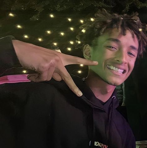 Willow Smith, J Smith, Jaden Smith, Ghost Hunters, Male Artist, I Have A Crush, Music Wallpaper, Dm Me