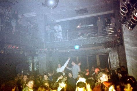 These Photos Reveal The Secret World Of Russia's '90s Rave Scene 90s Aesthetic Russia, 90s Rave Aesthetic, Rave Photography, Aesthetic Generator, Punk House, Rave Aesthetic, Rave Scene, Grunge Party, Urban People