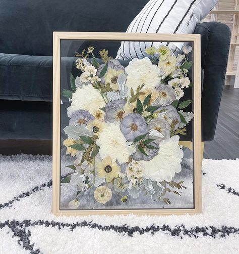 Bouquet Pressed Flowers, Framed Bridal Bouquet, Preserved Bouquet Wedding, Pressed Bouquet Frame, Wedding Flowers In Frame, Pressed Bridal Bouquet, Pressed Bouquet Wedding, Diy Wedding Boquet, Bridal Bouquet Preservation Ideas