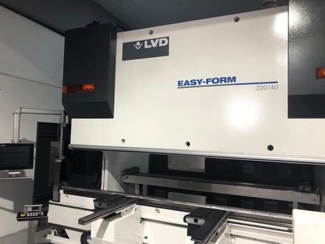 LVD EFL 220/40 Press brake cnc/nc Used machines - Exapro Cnc Press Brake, Electron Configuration, Press Brake, Reset Button, Number 9, Press Machine, Control System, Belgium, For Sale