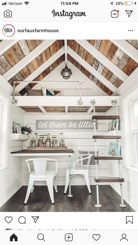 She Shed With Loft, Shed Ideas Hangout, Tiny She Shed, She Shed Interior Ideas, She Shed Craft Room, She Shed Decorating Ideas, She Shed Office, She Shed Interior, Garden Shed Interiors