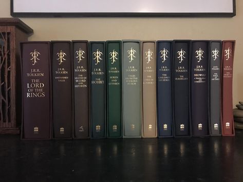 jrr tolkien books HarperCollins Publishers Deluxe Slipcase edition Tolkien Books Collection, Tolkien Decor, Lotr Books, Tolkien Collection, Jrr Tolkien Books, Middle Earth Books, Tolkien Books, Lotr Art, J R R Tolkien