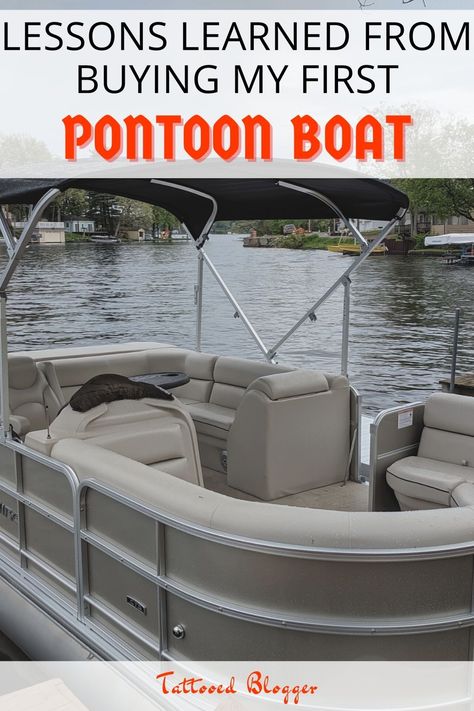 Diy Pontoon Boat Remodel, Pontoon Boat Makeover Diy, Pontoon Boat Ideas, Pontoon Boat Ideas Diy Seats, Pontoon Boat Decor, Party Pontoon, Small Pontoon Boats, Seadoo Switch Pontoon, Restore Pontoon Boat