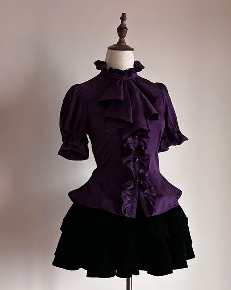 🌟Prince-style Gothic short sleeves shirt with jabot collar design, 4 colors available. 🛒Price: $45.68 👉Search 'FLFYD-006' on devilinspired.com #devilinspired #gothic #gothicshirt #gothicstyle #lolitacoord #lolitafasion #oujifashion #ouji Aesthetic Purple Clothes, Elissabat Costume, Victorian Gothic Outfit, Dark Purple Clothes, Black And Purple Outfit, Gothic Aristocrat, Victorian Style Clothing, Gothic Fashion Victorian, Jabot Collar