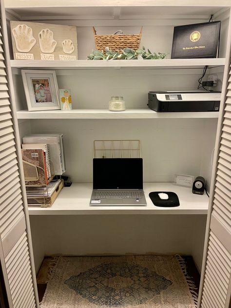 Desk Area In Closet, Closet Desk Design, Cupboard Office Ideas, Desk Inside Closet Small Spaces, Small Closet Turned Into Office, Small Closet Into Office, Hall Closet Office, Desk In Closet Aesthetic, Small Bedroom Into Office