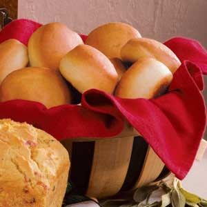 Angel Rolls Recipe - did them in the bread machine and formed them by hand. Angel Rolls, Sandwich Roll Recipe, Arbys Beef And Cheddar, Whole Wheat Dinner Rolls, Wheat Dinner Rolls, Onion Sandwich, Sandwich Rolls, Dry Soup Mix, Potato Rolls