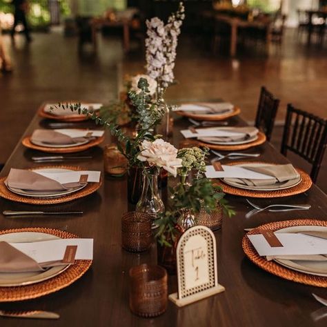 Open Aire Affairs on Instagram: "Table Scape by @larueevents & @folkloreflorist captured by @madison.wilson.photography . . . #wedding #weddingphotography #receptiondecor #tablesetting #tablescape #tablescapes #weddingreception #tylergardens #eventplanner #weddingplanner #florals #flowers #weddingfloorplan #weddingflorals #centerpieces" Wedding Floor Plan, Mexican Theme, Mexican Party Theme, 2025 Wedding, Wedding Tablescape, Modern Mexican, Boda Mexicana, Table Scape, Mexican Wedding