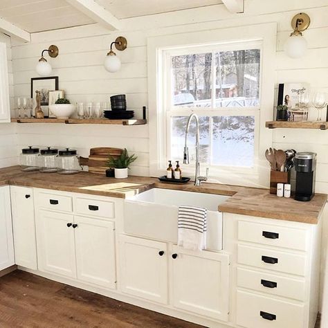 Open Shelf Kitchen, Winter Kitchen, Kitchen Shelving, Jeff Goldblum, Farmhouse Kitchen Design, Kitchen Gallery, Kitchen Redo, House Remodel, Kitchen Reno