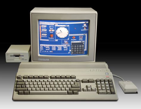 Amiga 500 (1987) was the best selling model. Commodore Amiga 500, Commodore Computers, Alter Computer, Floppy Disk Drive, Old Computer, Sega Mega Drive, Computer History, Floppy Disk, Old Computers