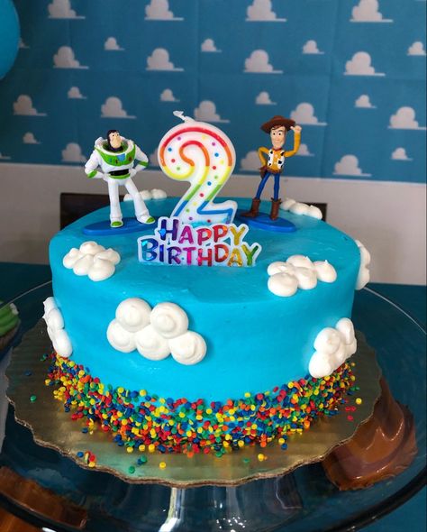 Mini Toy Story Cake, Easy Diy Toy Story Cake, Toy Story Birthday Cake Diy, Pixar Cakes Ideas, Homemade Toy Story Cake, Toy Story Diy Cake, Two Infinity And Beyond Birthday Cake Simple, Toy Story Cake Simple, Toy Story Second Birthday Cake