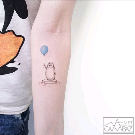 By #AhmetCambaz #penguin #balloon #minimalism #doodle #simple Small Tattoos Arm, Penguin Tattoos, Unique Animal Tattoos, Wörter Tattoos, Cute Animal Tattoos, Duck Tattoos, Penguin Tattoo, Bling Ideas, Tattoo Trend