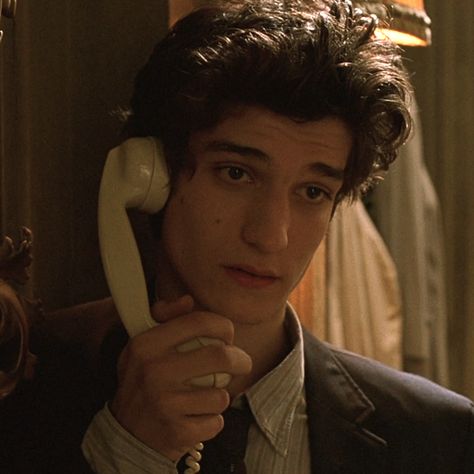 The Dreamers 2003, Louis Garrel, The Dreamers, Closet, White