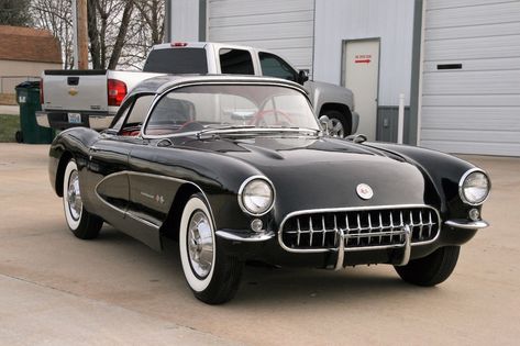 1957 Corvette, Chevrolet Corvette C1, Vintage Cars 1950s, Vintage Corvette, Classic Cars Chevy, Classic Corvette, Power Out, Corvette Convertible, Car Chevrolet