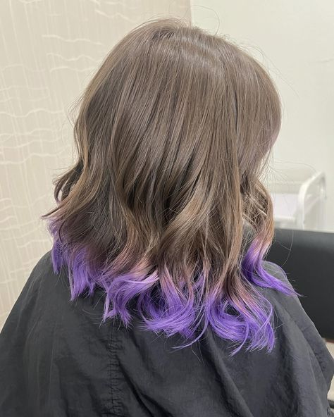 Purple dip colour by Lay @lay______van Dark Purple Tips Hair, Dip Dye Hair Purple, Purple Hair Dip Dye, Brown Dip Dye Hair, Blond Hair With Purple Tips, Purple Tips Hair Brown, Brown Hair Purple Tips, Brown Hair With Purple Tips, Purple Ends Hair