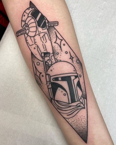 Boba Fett Tattoo, Mandalorian Tattoo, Tattoo Black And White, White Tattoos, Traditional Tattoo Sleeve, Star Wars Tattoo, Tattoo Black, Black Tattoo, White Tattoo