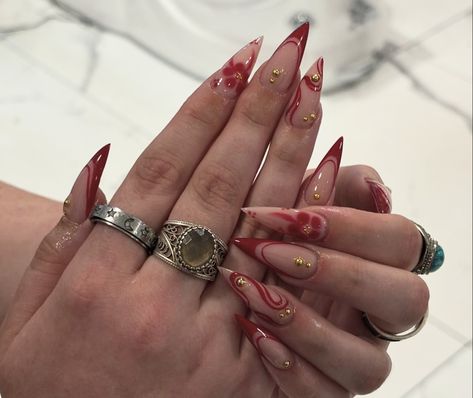 Red Aries Nails, Red Stiletto Nails, Acrylic Nails Stiletto, Stilleto Nails Designs, Latest Nail Designs, Girly Acrylic, Red Acrylic Nails, Nail Jewels, Stiletto Nails Designs