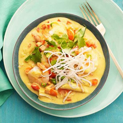 Shrimp and Vegetable Yellow Curry by Giada De Laurentiis Yellow Curry Recipe, Shrimp Zucchini, Yellow Curry Paste, Yellow Curry, Spring Baking, Shrimp And Vegetables, Best Bacon, Giada De Laurentiis, Food Network Magazine