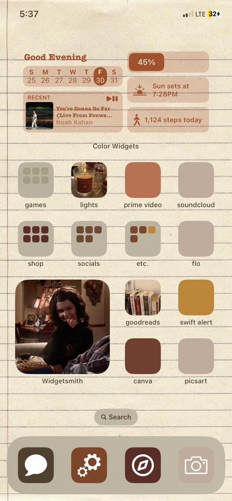 fall homescreen - by me Vintage Home Screen Ideas, Neutral Ios Homescreen, Phone Themes Autumn, Autumn Iphone Home Screen, Fall Theme Phone Ideas, Fall Theme Home Screen, Fall Aesthetic Phone Layout, Ios Fall Home Screen, Halloween Layout Iphone